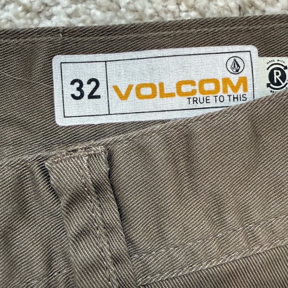 Volcom Men's Olive Brown Flat Front Shorts - Picture 2 of 4